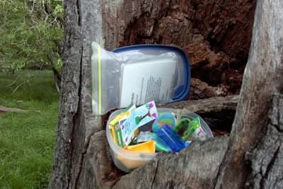 tupperware geocache